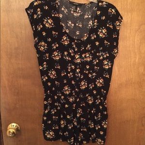 FOREVER 21 black floral romper